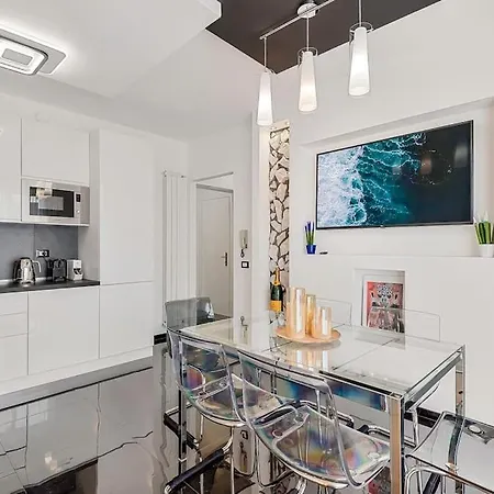 Appartamento Rooftop Sealavie, Private Jacuzzi,