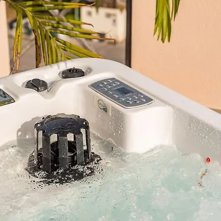 Rooftop Sealavie, Private Jacuzzi, *