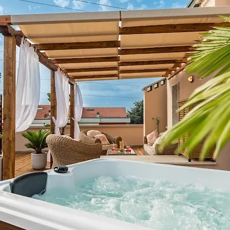 Apartmán Rooftop Sealavie, Private Jacuzzi, *